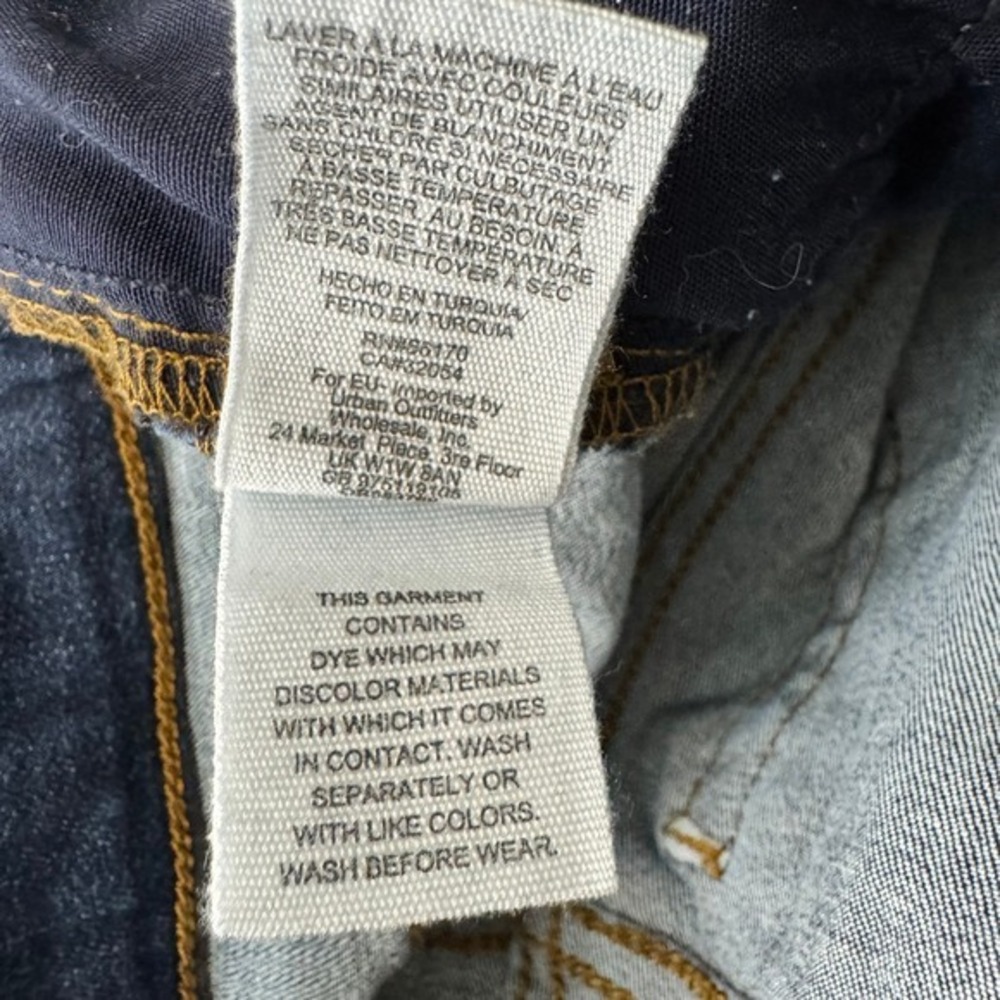Free People Distressed Jeans Dark Wash Ripped Knee Size 26 - Picture 8 of 10